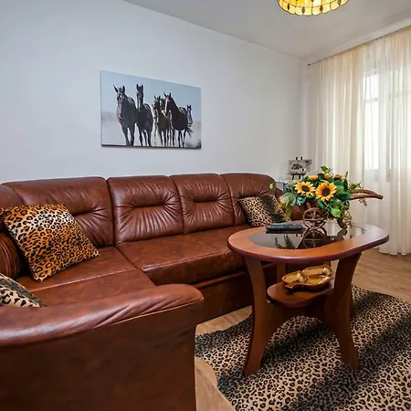 Vista Mare - Sea View Apartmán *