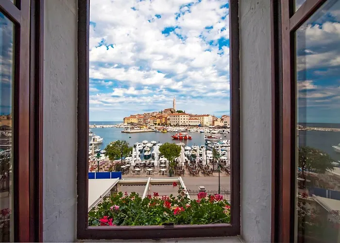 Vista Mare - Sea View 罗维尼